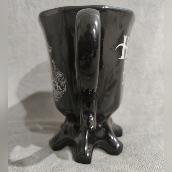 Disney Hocus Pocus 20oz Ceramic Mug - Picture 2 of 7